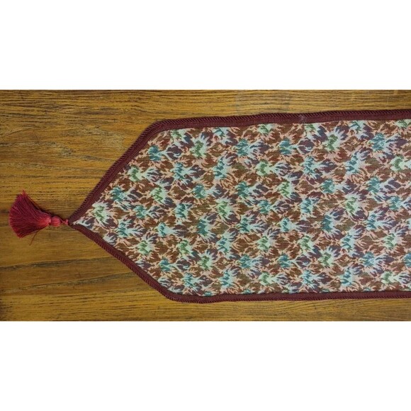 Red Green Table Runner FALL-WINTER-SPRING Reversible 56x12.5" - Picture 4 of 4